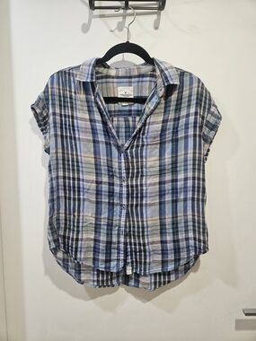 American Eagle Outfitters Blue Plaid Short-Sleeve Button-Down Shirt